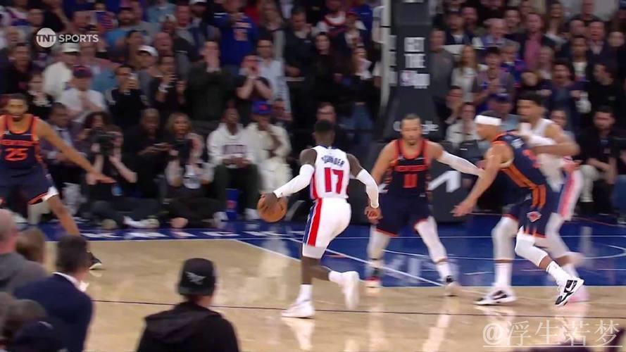 小波特弧顶接球三分出手命中3+1 小波特弧顶接球三分出手命中3+1